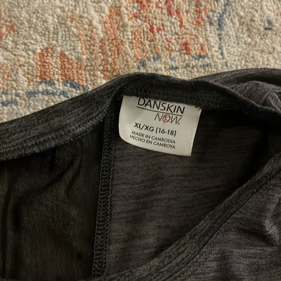 Danskin Now • Exercise Top • Short sleeve - Picture 5 of 6